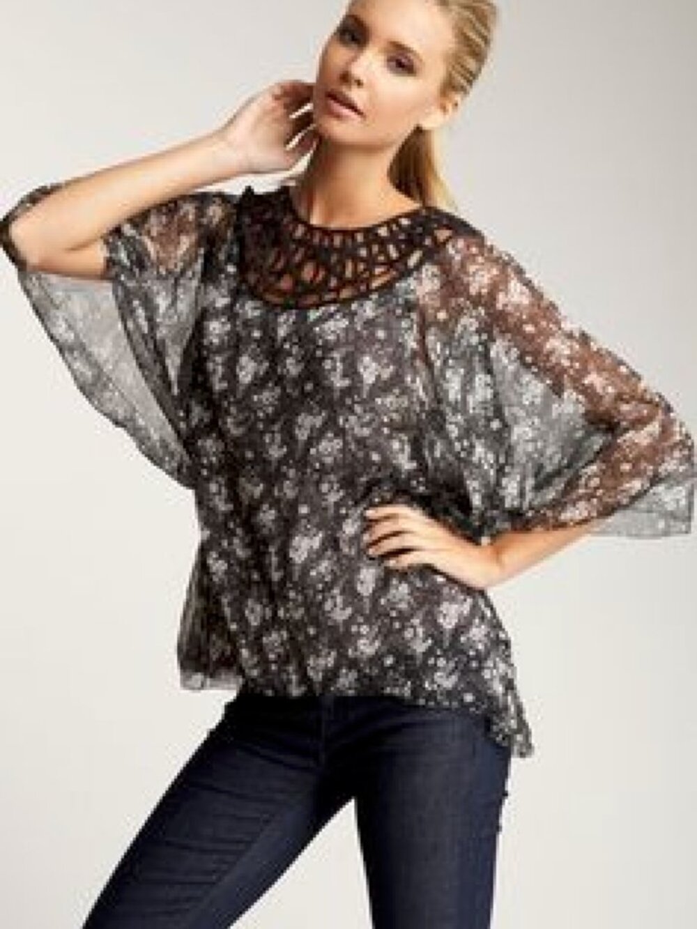 Robbi & Nikki Bouquet Print Pullover S
